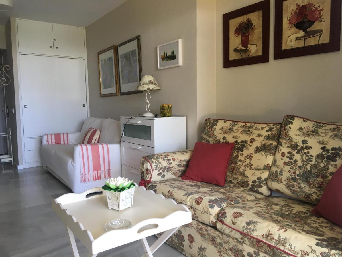 Mi Capricho, Beachfront, Grownfloor, Private Garden & Terrace Sitio de Calahonda المظهر الخارجي الصورة