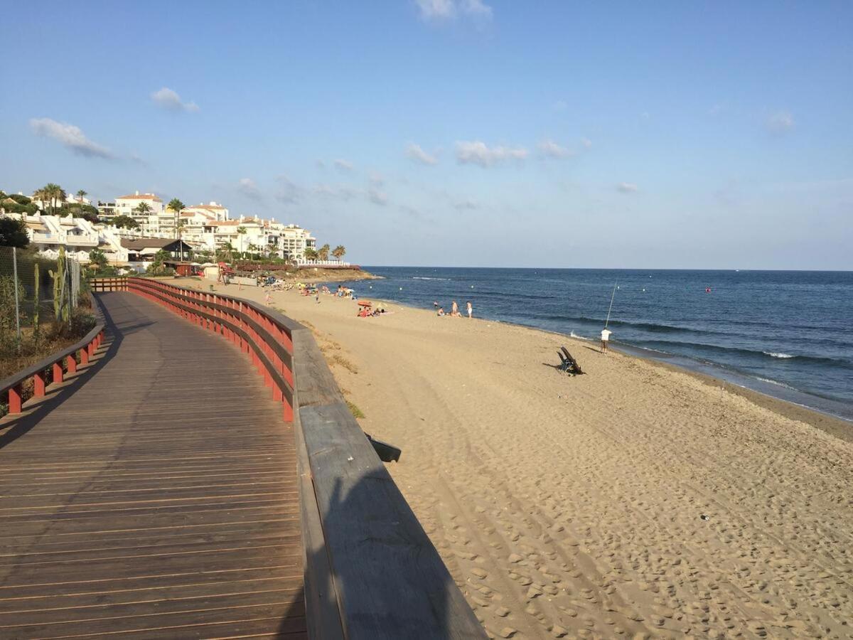 Mi Capricho, Beachfront, Grownfloor, Private Garden & Terrace Sitio de Calahonda المظهر الخارجي الصورة