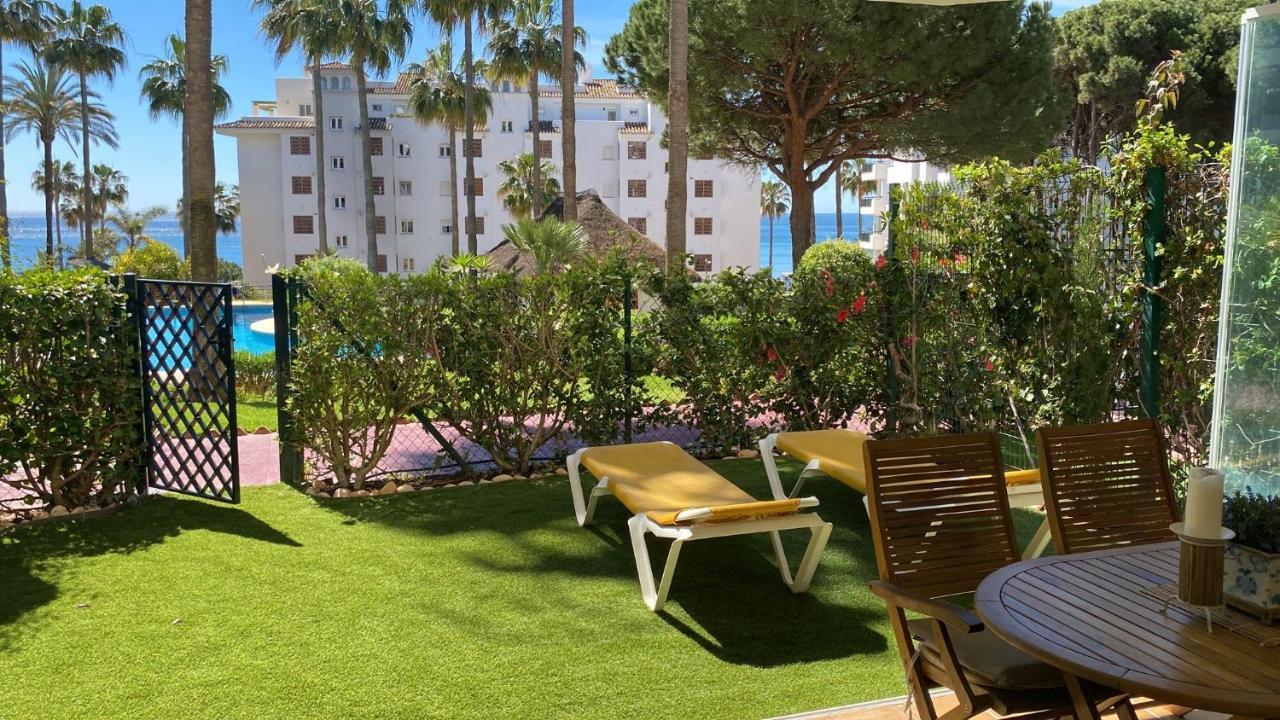 Mi Capricho, Beachfront, Grownfloor, Private Garden & Terrace Sitio de Calahonda المظهر الخارجي الصورة