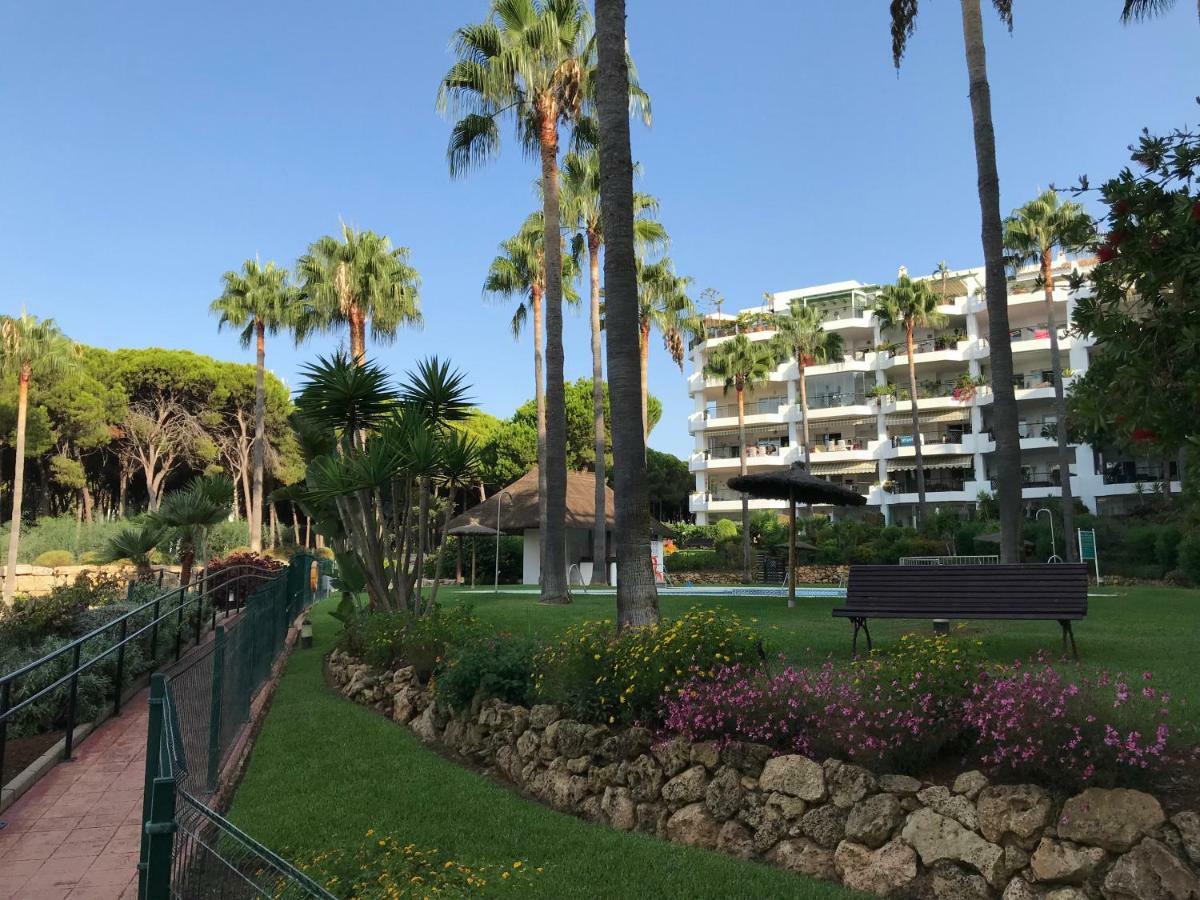 Mi Capricho, Beachfront, Grownfloor, Private Garden & Terrace Sitio de Calahonda المظهر الخارجي الصورة