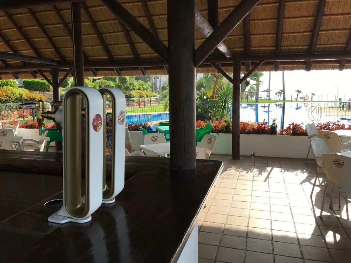 Mi Capricho, Beachfront, Grownfloor, Private Garden & Terrace Sitio de Calahonda المظهر الخارجي الصورة