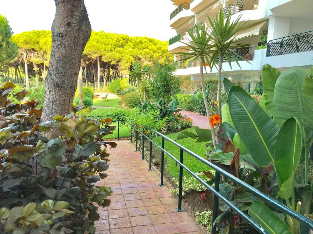 Mi Capricho, Beachfront, Grownfloor, Private Garden & Terrace Sitio de Calahonda المظهر الخارجي الصورة