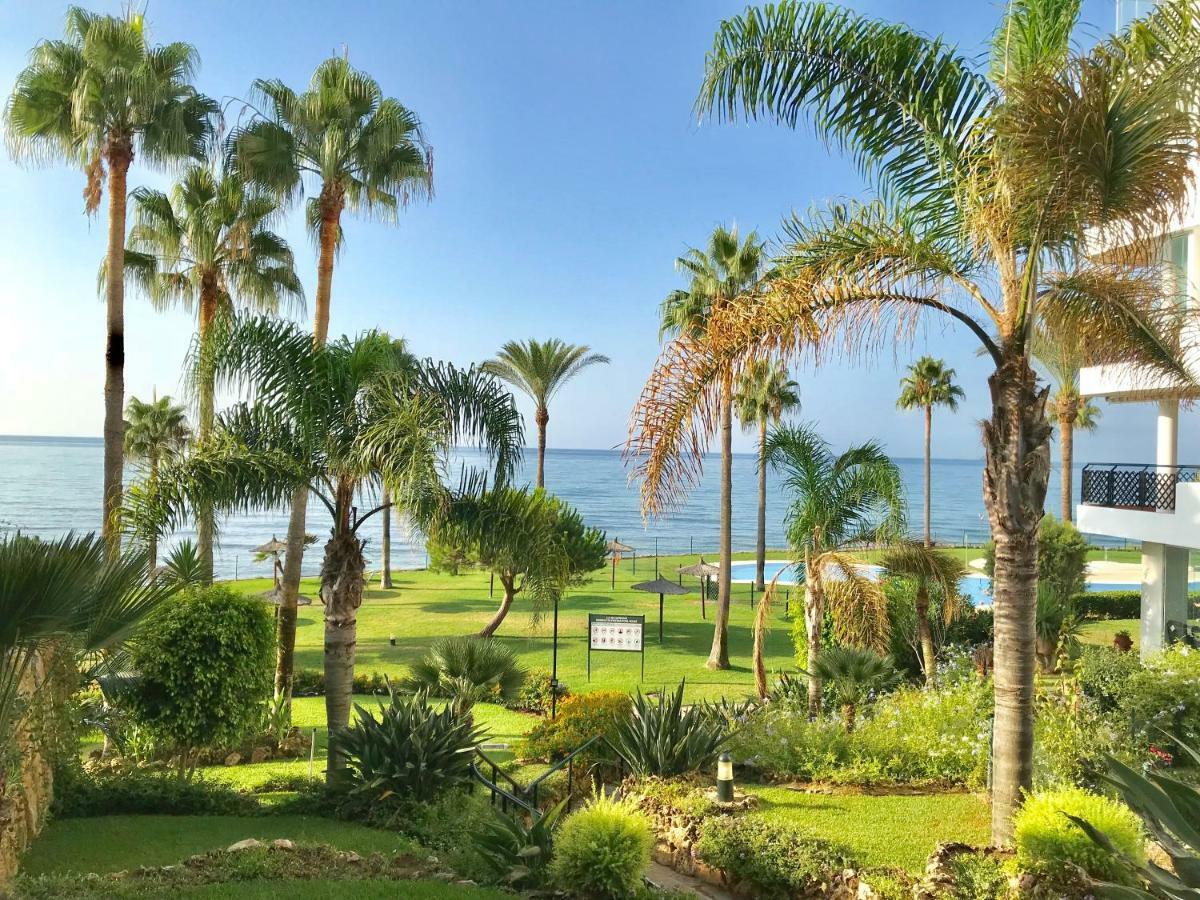 Mi Capricho, Beachfront, Grownfloor, Private Garden & Terrace Sitio de Calahonda المظهر الخارجي الصورة
